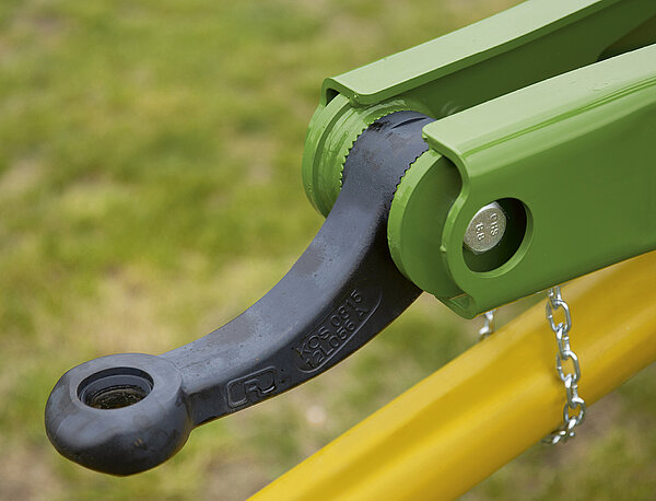 Прицепное устройство со сцепной петлей