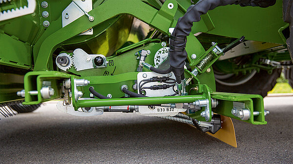 Зажаты и зафиксированы