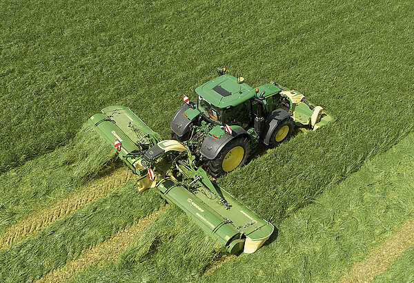 EasyCut B 1050 CV BSS и B 880 CV BSS – Комбинации косилок с плющилкой CV и поперечными шнеками