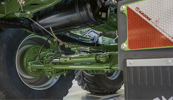 Тандем-ось с инерционным управлением