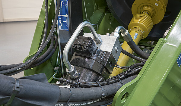 Запуск с вспомогательным гидравлическим устройством